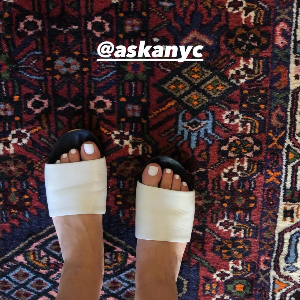 Aska leather slides